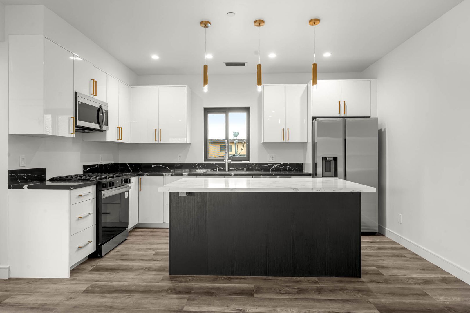 Building Photo - 1920-1922 S Sherbourne Dr