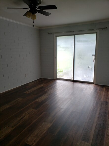 Building Photo - 4359 Montclair Cir E