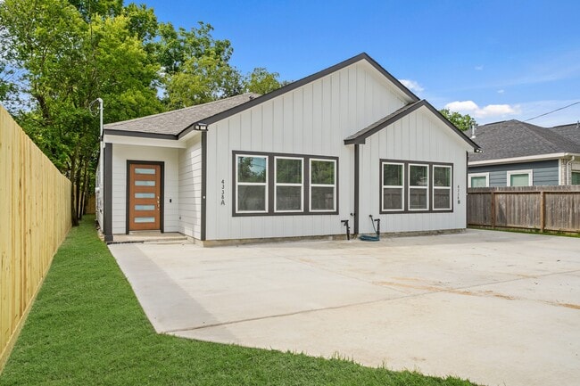 Building Photo - 4338 Brinkley St