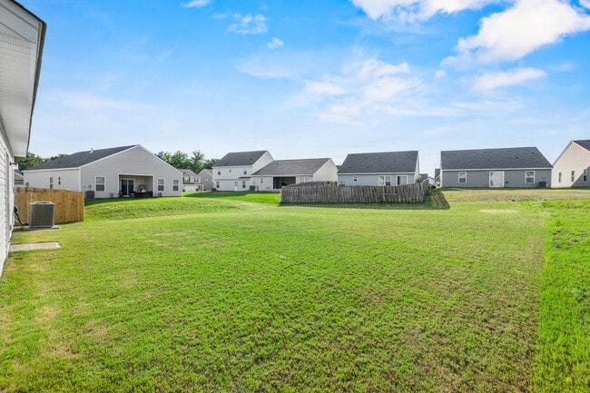 Building Photo - 1568 Meditation Ln