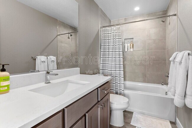 Building Photo - 7669 W 41st Ave