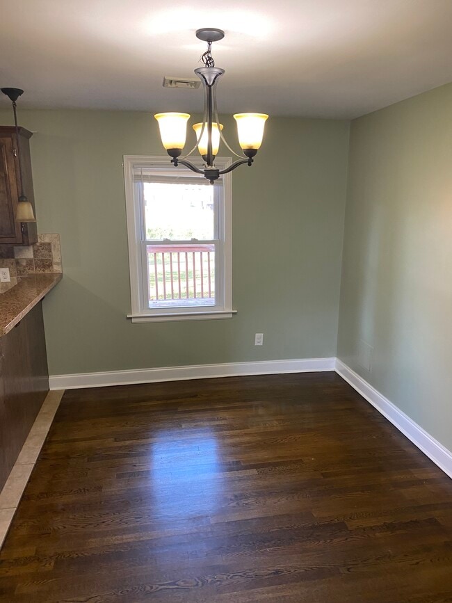 Building Photo - 550 Leesville Rd