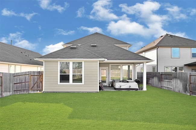 Building Photo - 7214 Clearwater Cv Dr