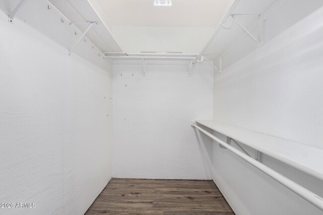 Building Photo - 8812 W Pinnacle Peak Rd