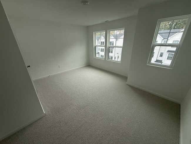 Building Photo - 1512 Crescent Townes Wy