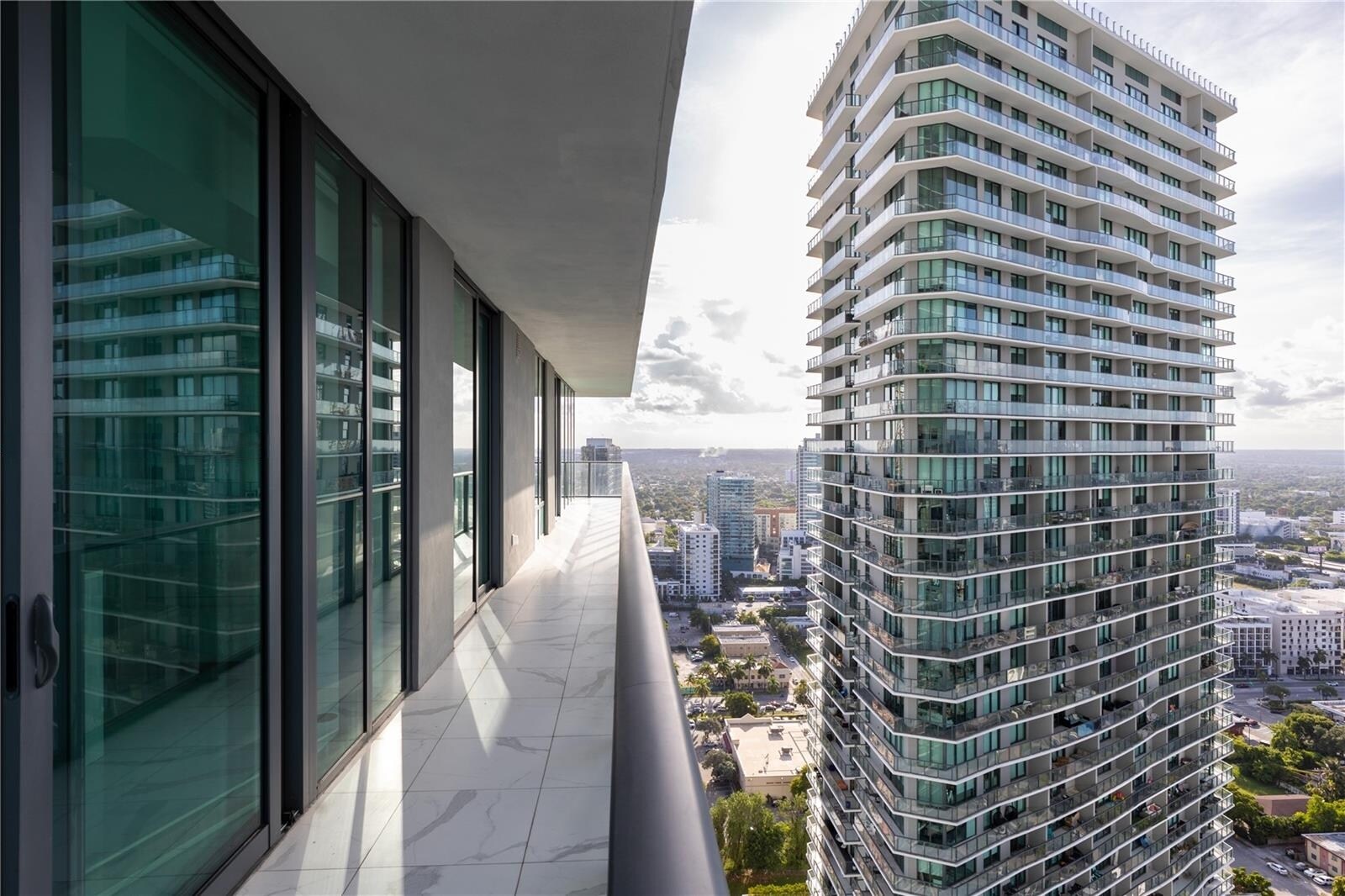 Building Photo - 480 NE 31st