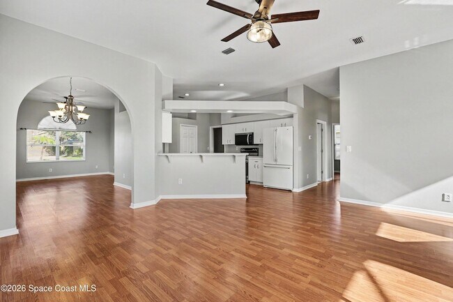 Building Photo - 8056 Bracken Ln