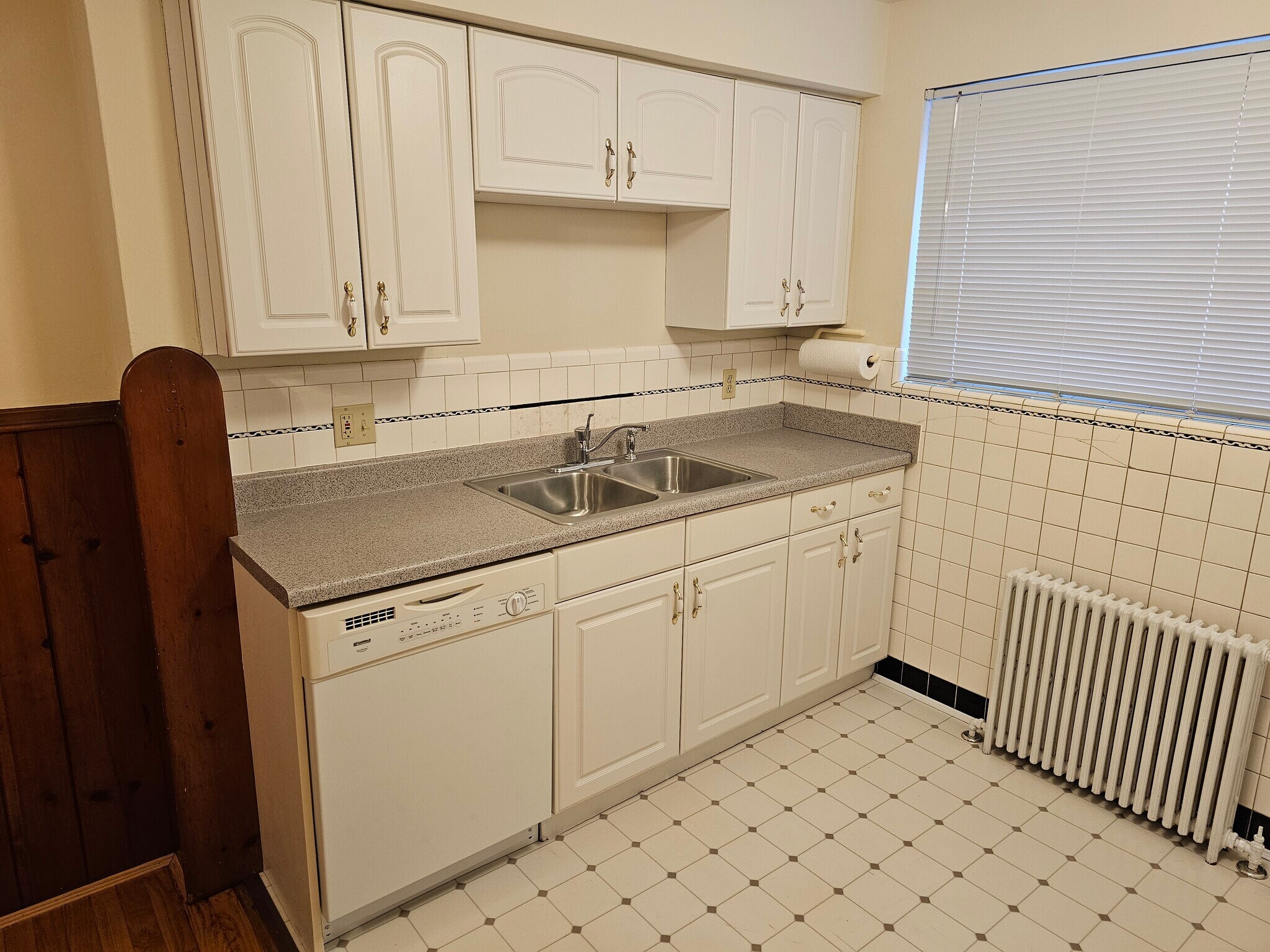 Building Photo - 111 Glenmary Ave