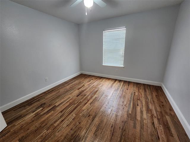 Building Photo - 529 Roundrock Ln