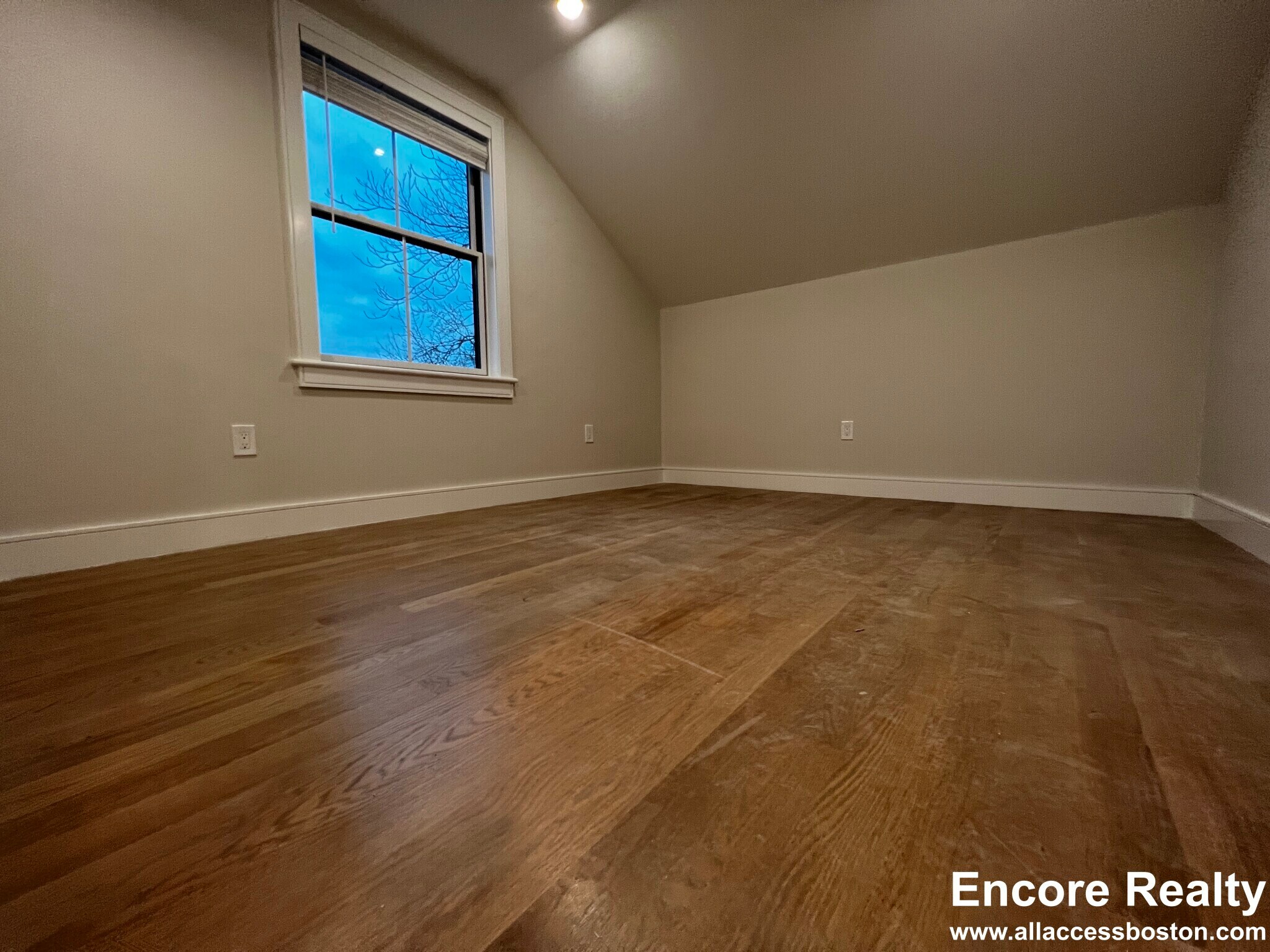 Building Photo - 13 Greylock Rd