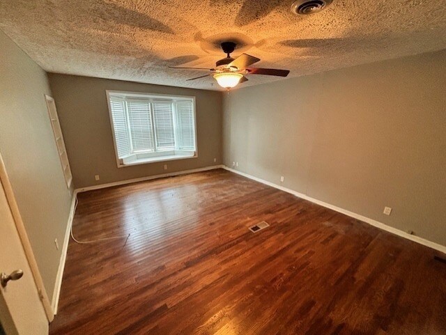 Building Photo - 106 Donna Dr