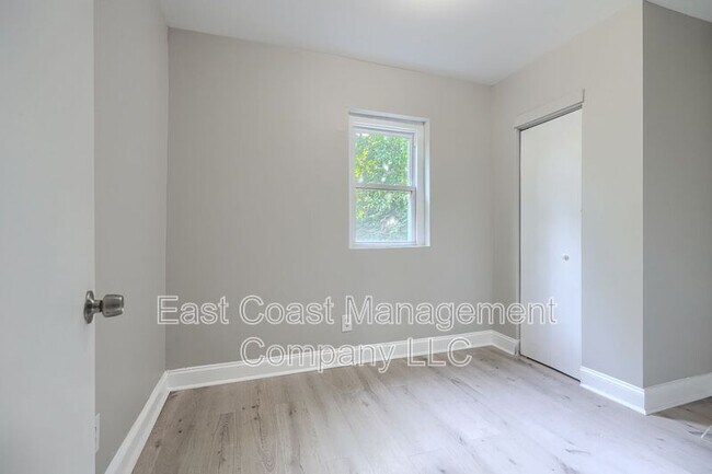 Building Photo - 332 S Franklintown Rd