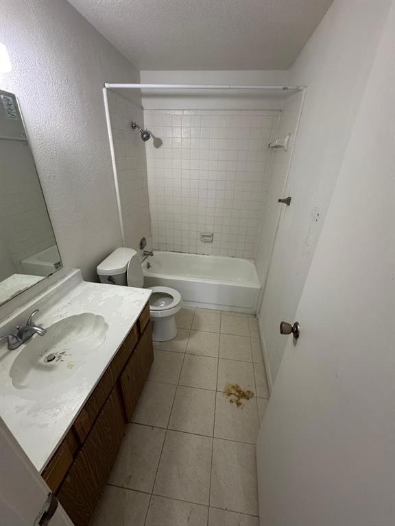 Building Photo - 6500 Sands Point Dr