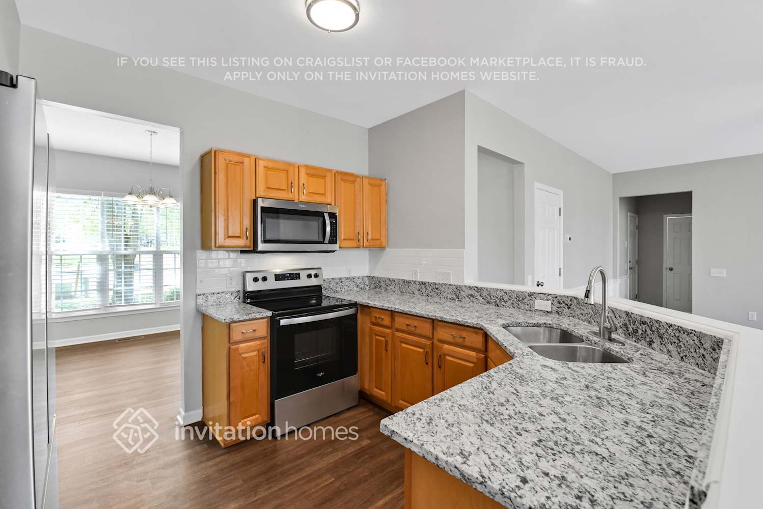 Building Photo - 8848 Challenger Dr