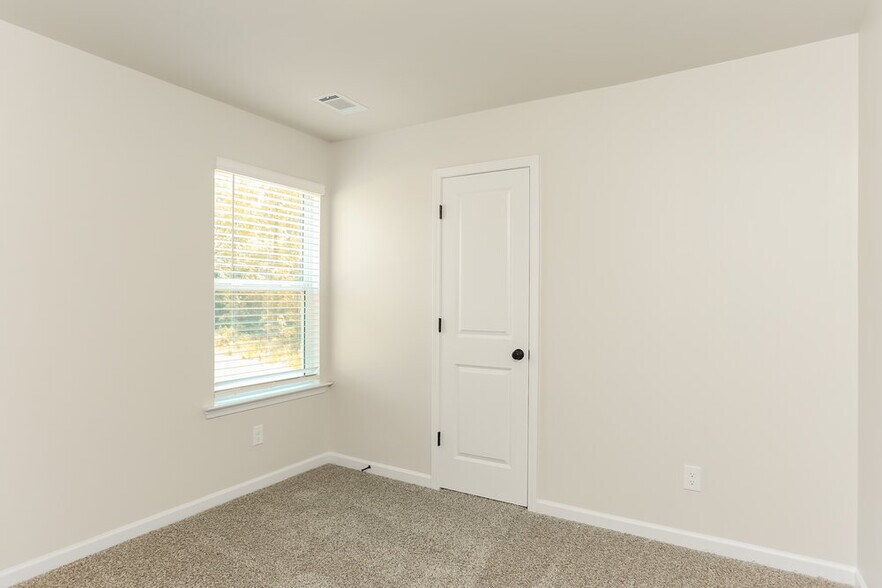 Building Photo - 179 Egret Ct