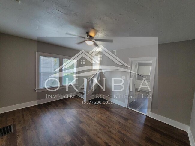 Building Photo - 1733 Radcliffe Rd