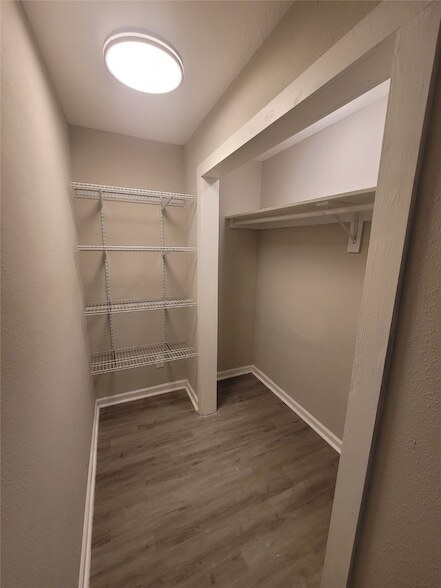 Building Photo - 3919 Avenue O