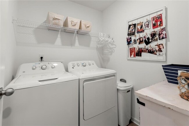 Building Photo - 5975 Osgood Pl