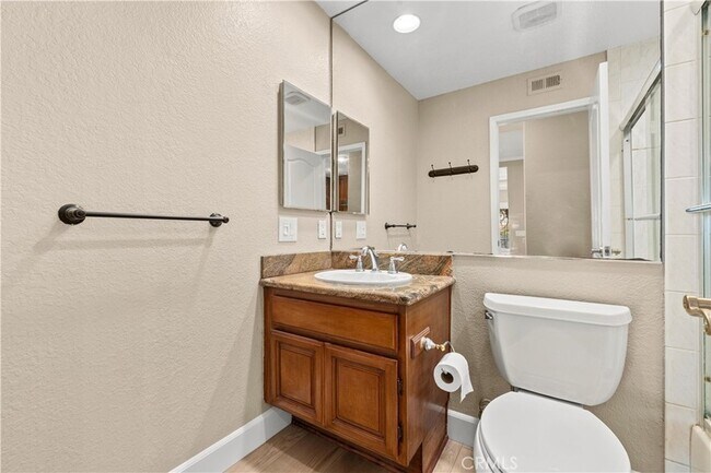 Building Photo - 61 Tennis Villas Dr