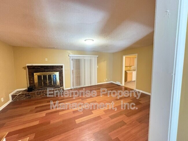 Building Photo - 3182 Casann Cove