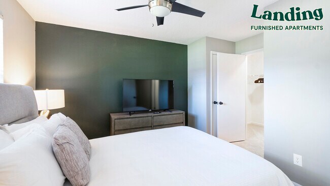 Building Photo - 1008 Village Green Crossing