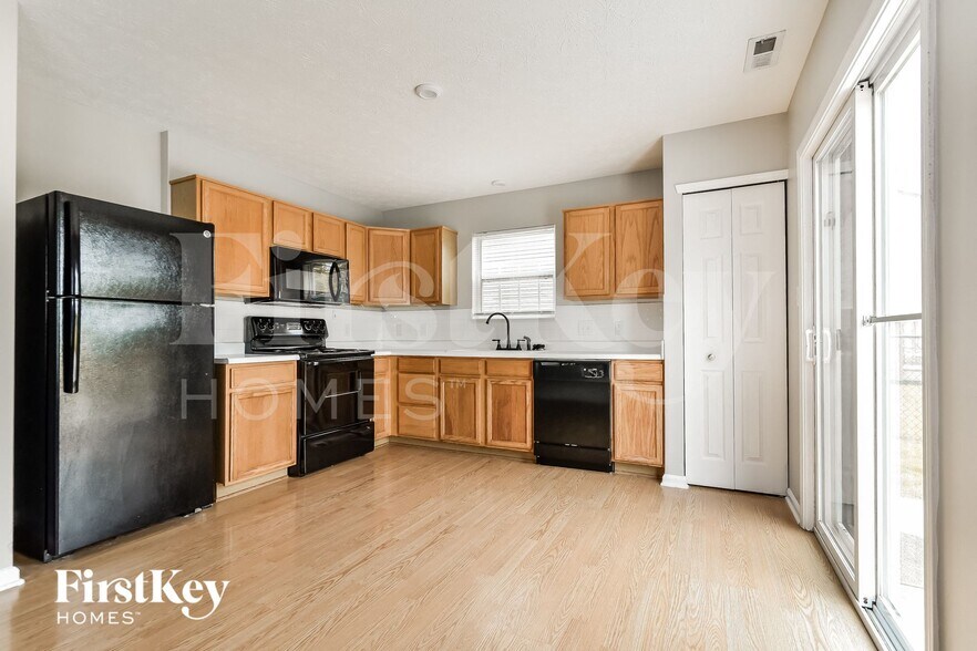 Building Photo - 7741 Thorney Wood Dr