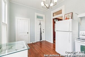 Building Photo - 109 Paso Hondo St