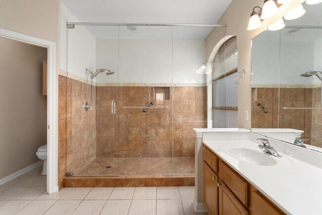 Building Photo - 1021 Westland Ridge Rd