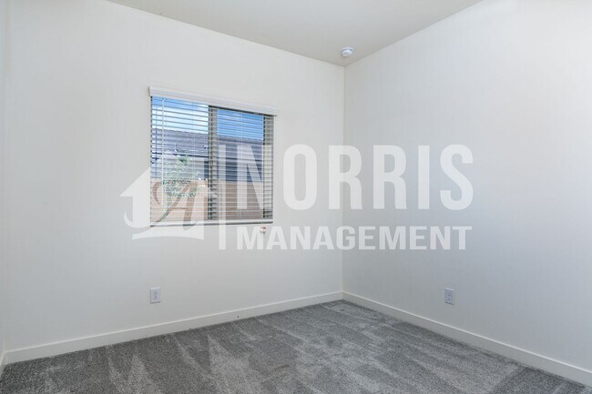 Building Photo - Immaculate New Home for Rent!