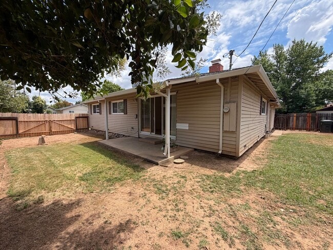 Building Photo - Gorgeous Rancho Cordova Home on Large Corner Lot!