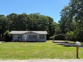 Building Photo - 17186 Countrywood