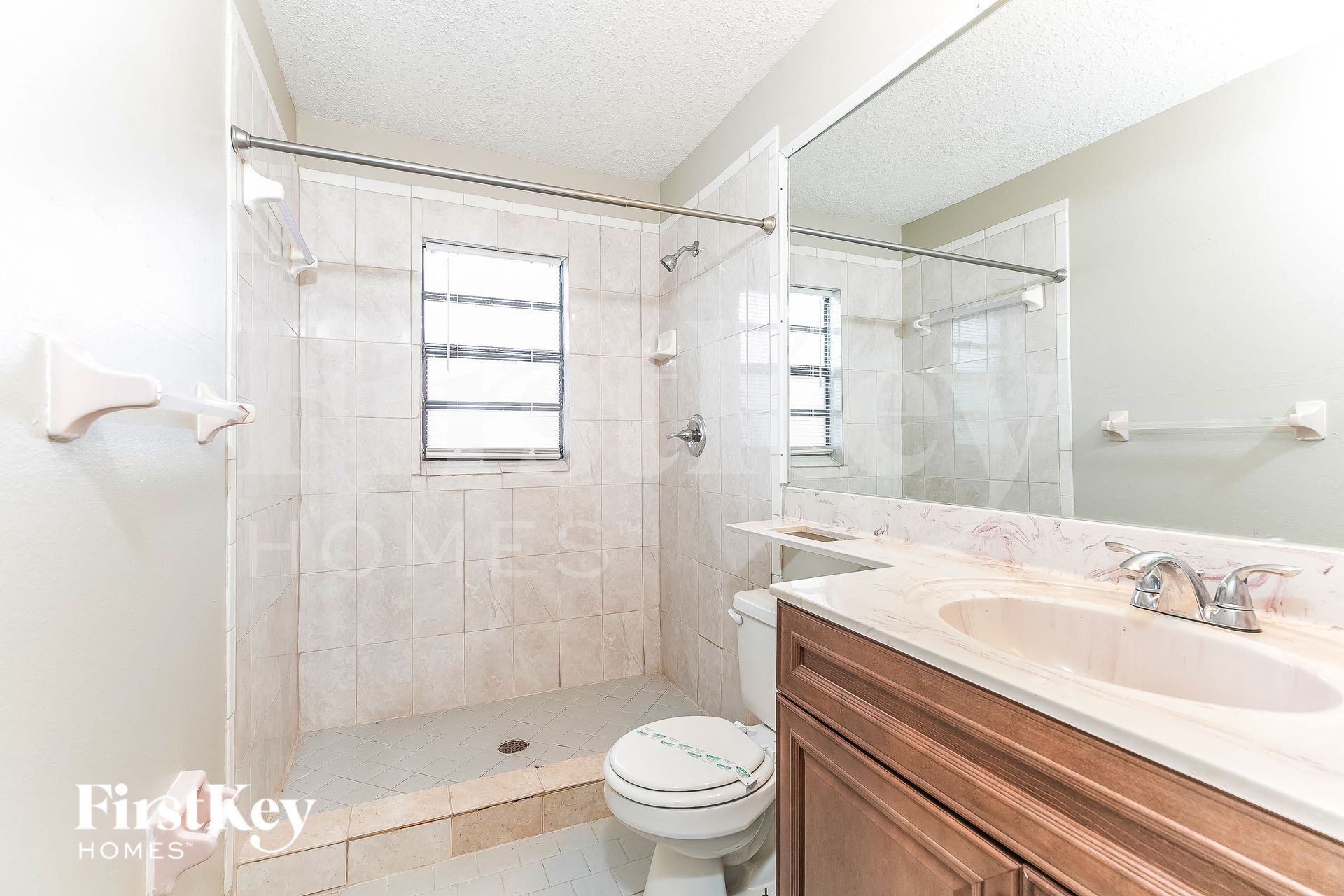 Building Photo - 1549 Giles St NW