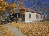 Building Photo - 206 Clay St