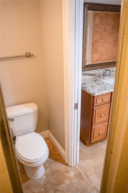 Building Photo - 1 Beach Dr SE