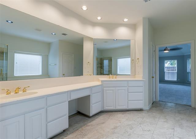 Building Photo - 530 Gifford Dr