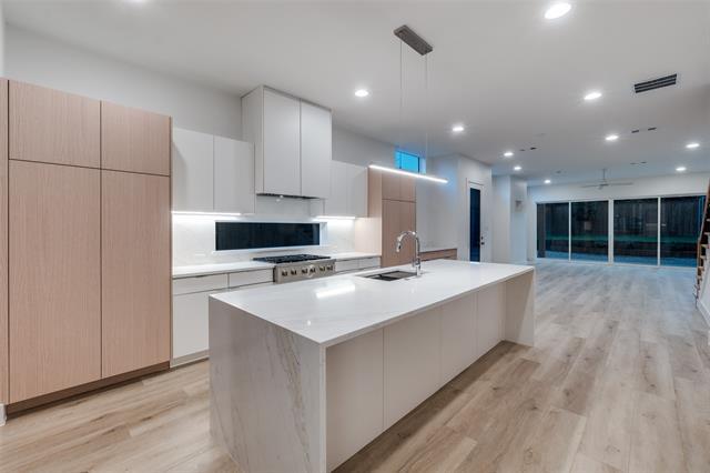 Building Photo - 4515 Afton St