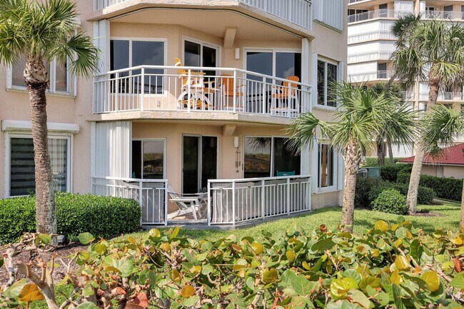 Building Photo - 3870 N Hwy A1A