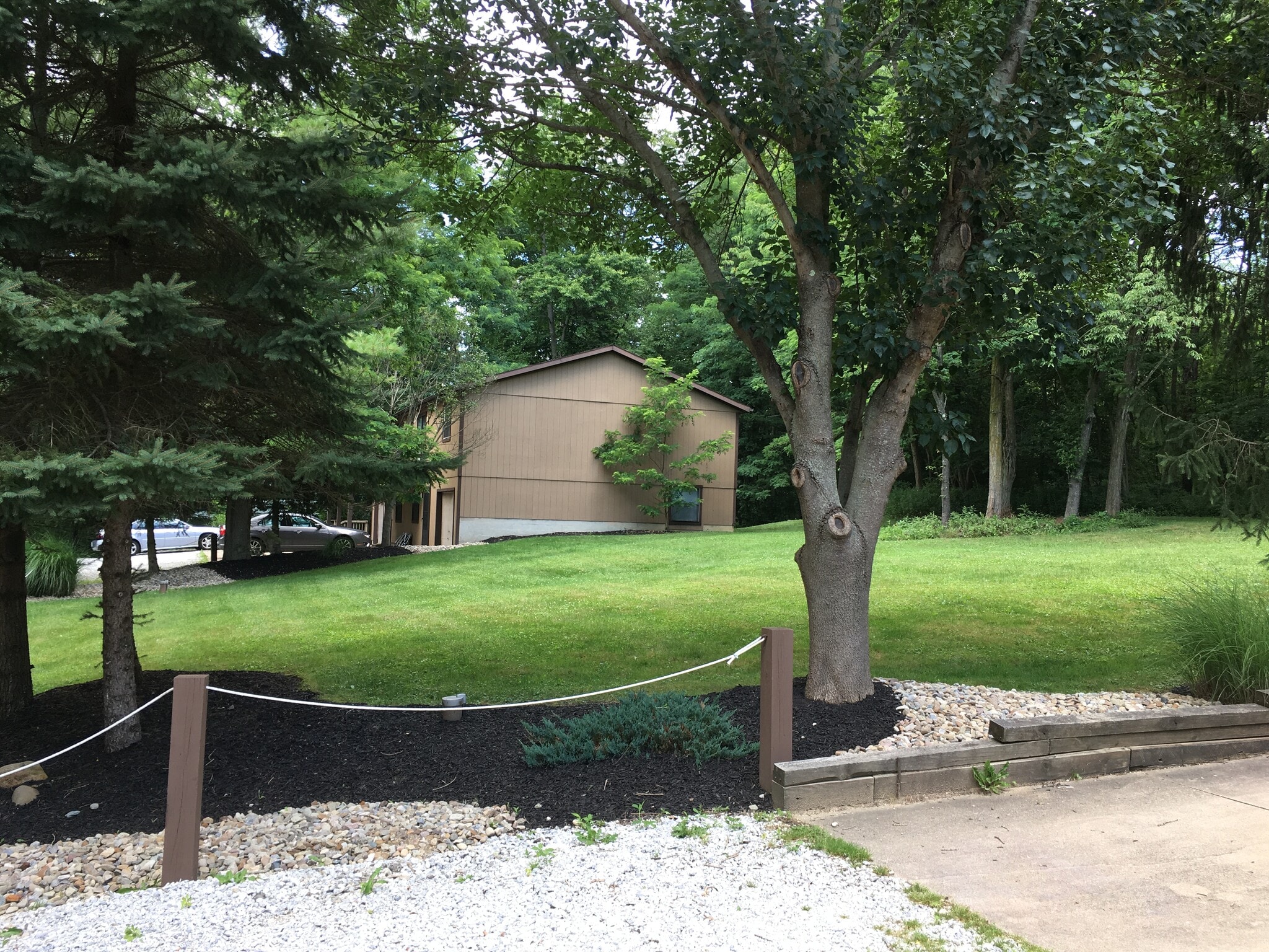 Building Photo - 2505 Meloy Rd