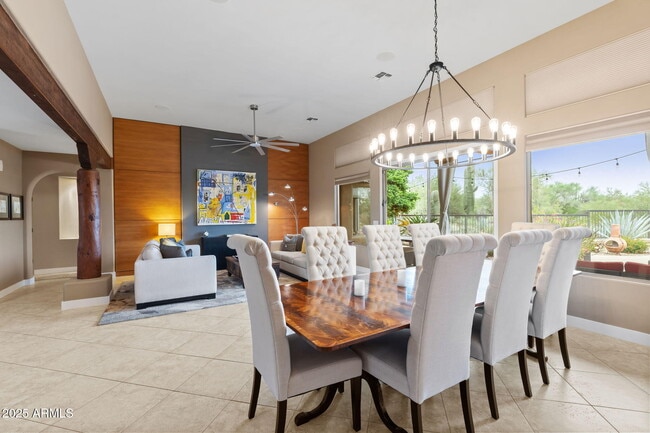 Building Photo - 5447 E Ron Rico Rd