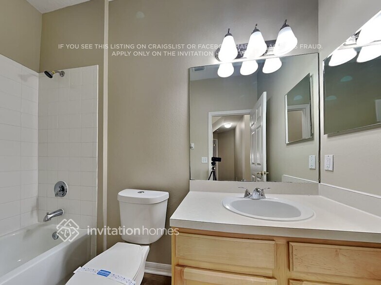 Building Photo - 17011 Falconridge Rd