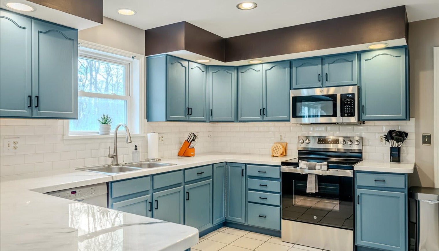 Building Photo - 280 Canal Rd