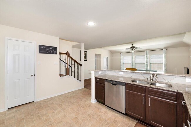 Building Photo - 2384 Elm Crossing Trail