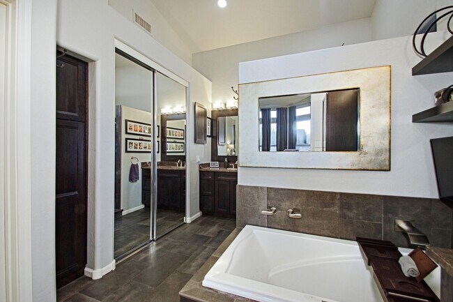 Building Photo - 29641 N 67th St