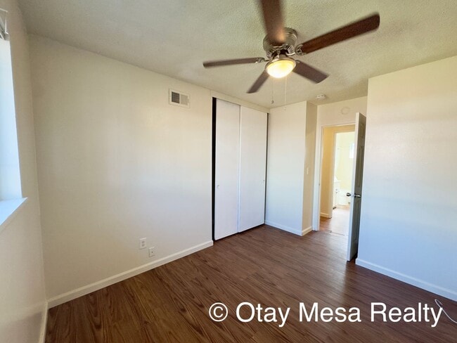 Building Photo - Charming 3-Bedroom Home with Expansive Outdoor Space