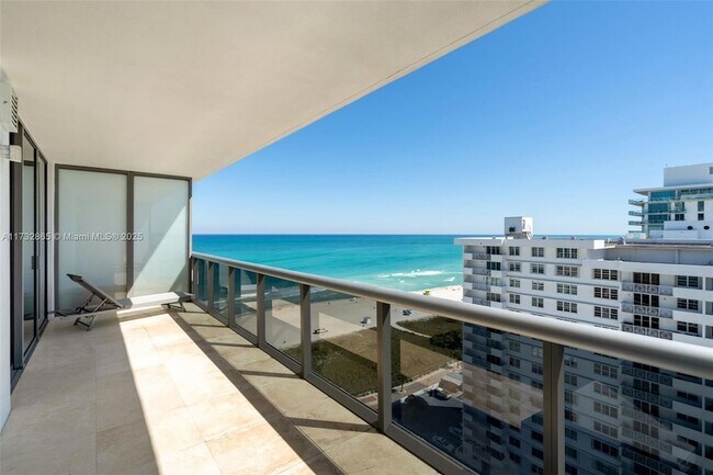 Building Photo - 5875 Collins Ave
