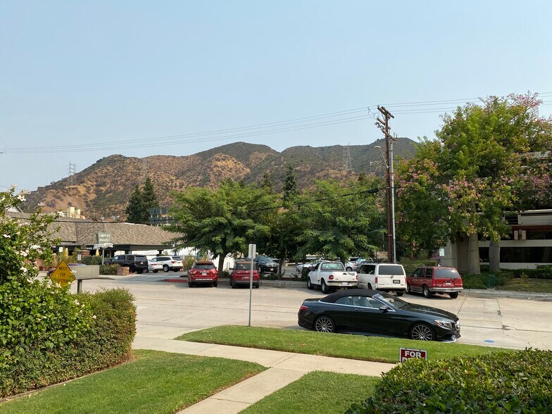 View from the apartment. - 4439 Lakeside Dr