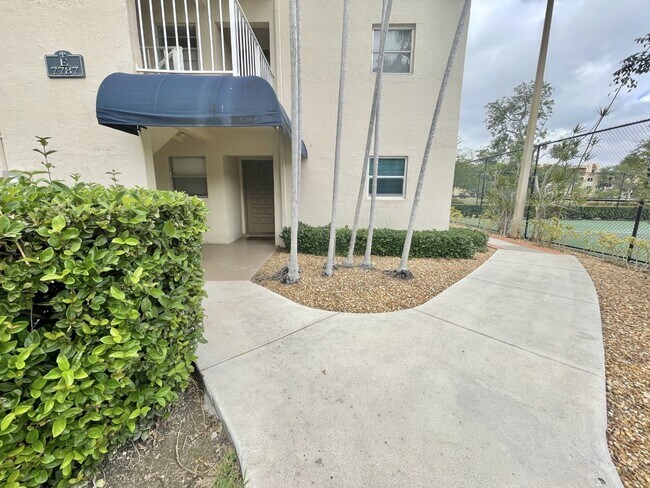 Building Photo - 7787 SW 86th St