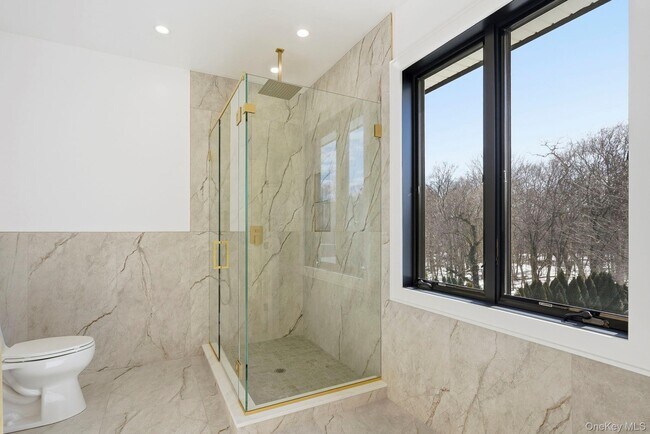 Building Photo - 31 Gedney Way