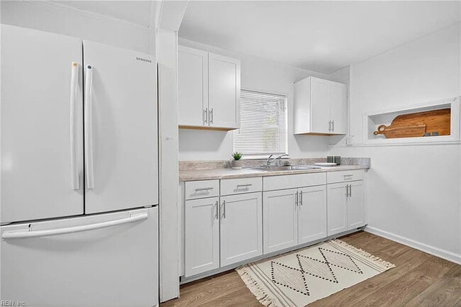 Building Photo - 1128 43rd St