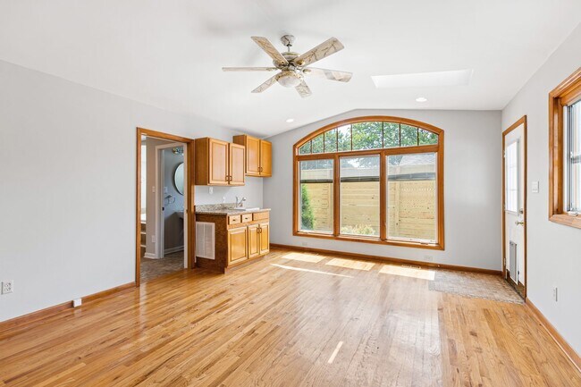 Building Photo - 5270 Six Forks Rd